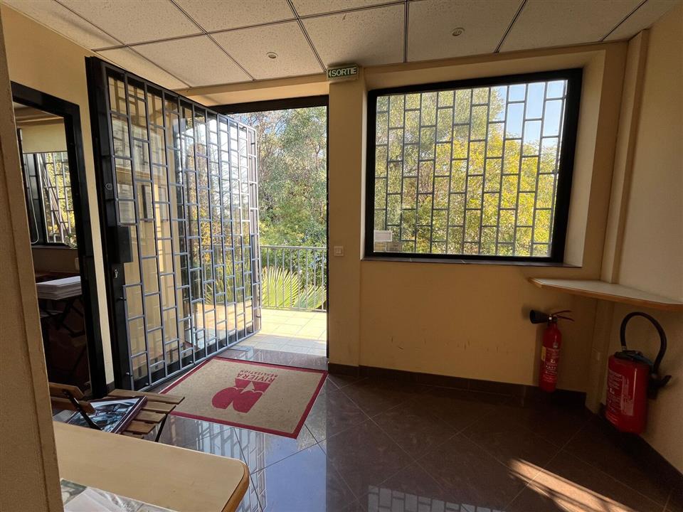 Bureau Location 06200 NICE