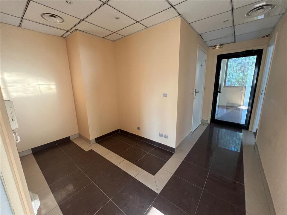 Bureau Location 06200 NICE