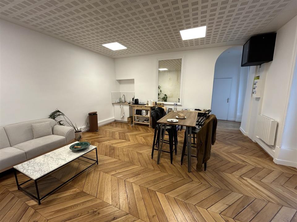 Bureau Location 75002 PARIS 44 RUE DE CLERY