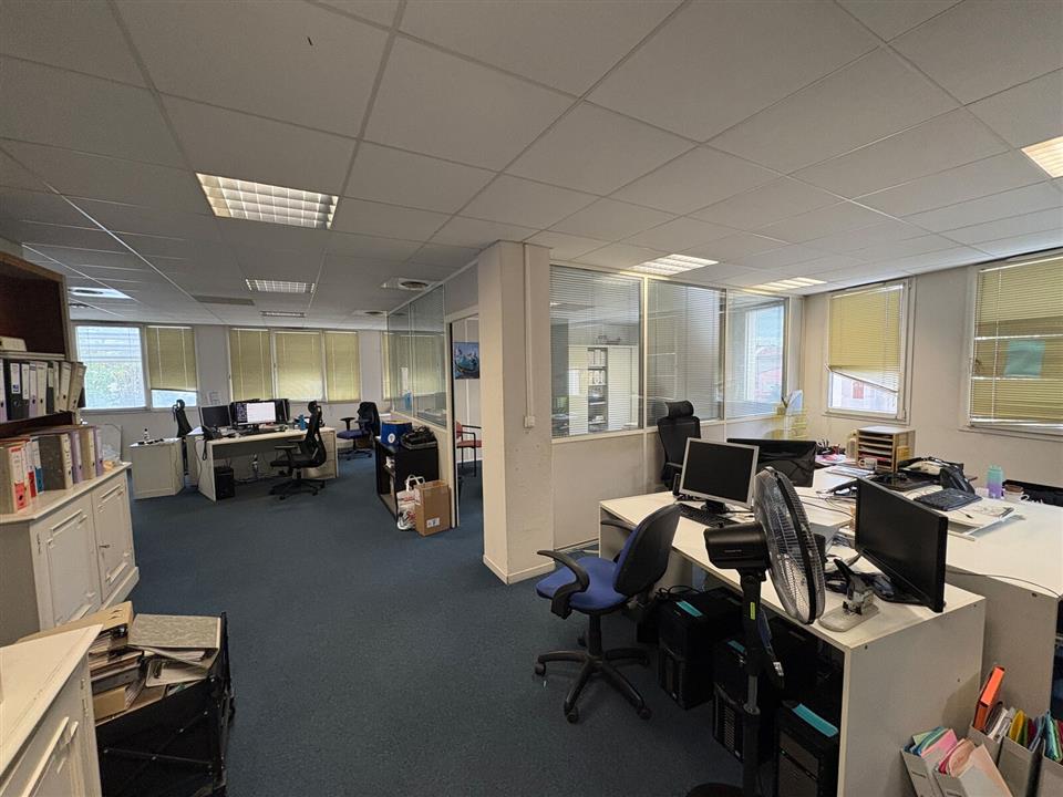 Bureau Vente 13016 MARSEILLE