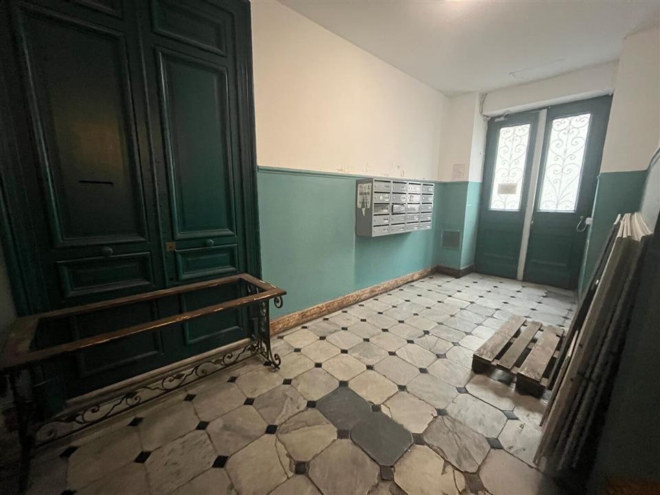 Bureau Location 06000 NICE