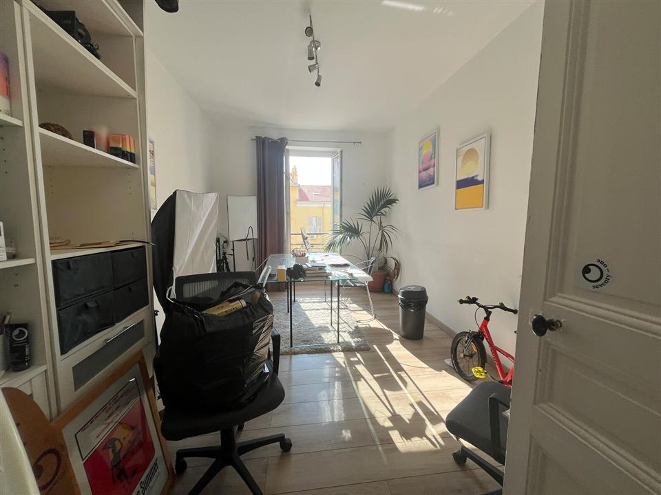 Bureau Location 06000 NICE