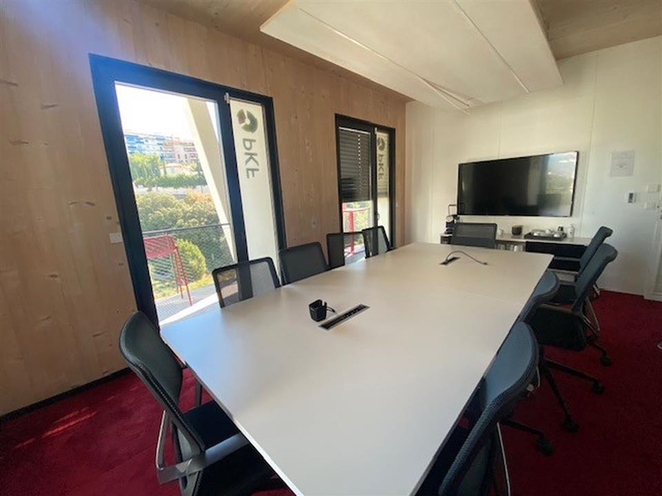 Bureau Location 06200 NICE