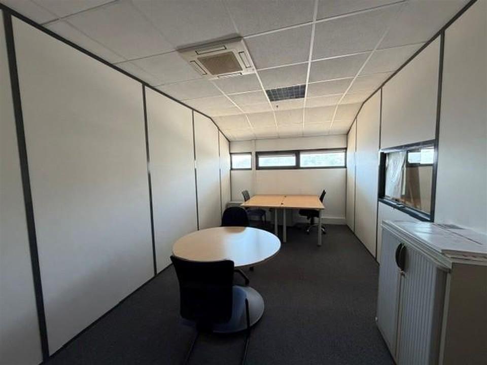 Entrepôt / Local d'activités Location 13170 LES PENNES MIRABEAU