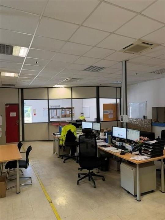 Entrepôt / Local d'activités Location 13170 LES PENNES MIRABEAU