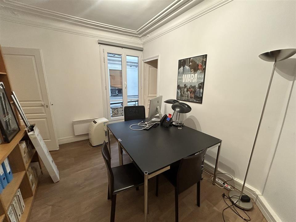 Bureau Location 75010 PARIS 19 RUE BEAUREPAIRE