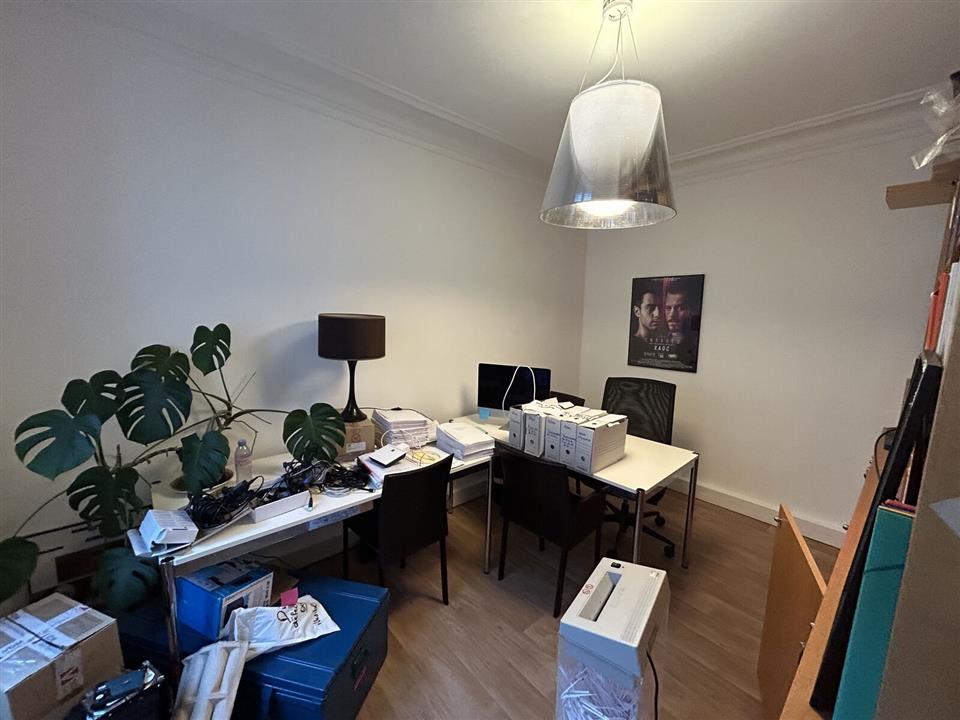 Bureau Location 75010 PARIS 19 RUE BEAUREPAIRE