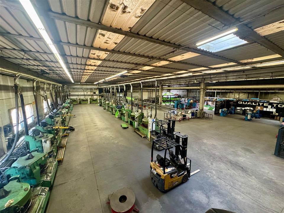 Local d'activités Vente/Location 42520 ST PIERRE DE BOEUF