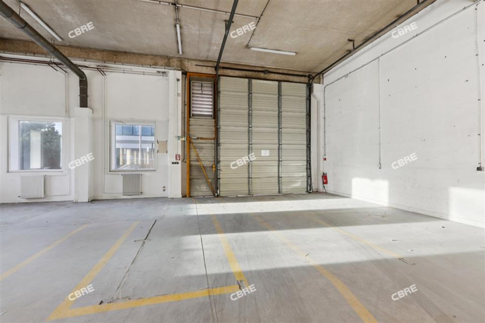 Local d'activités Location 92000 NANTERRE
