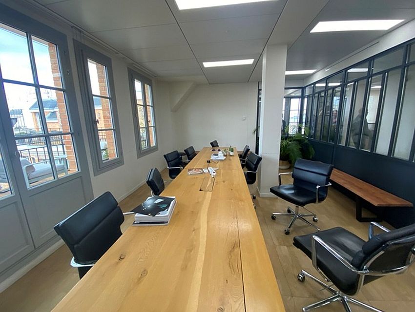 Bureau Location 75008 PARIS 20 RUE DE LA BAUME