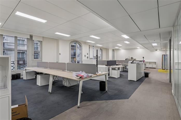 Bureau Location 75008 PARIS 20 RUE DE LA BAUME