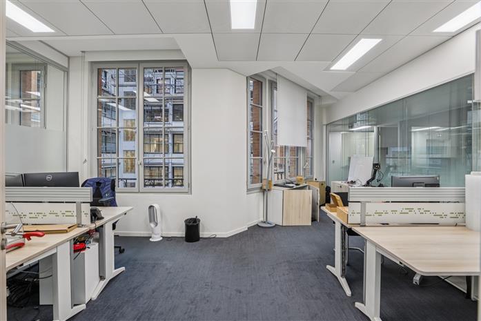 Bureau Location 75008 PARIS 20 RUE DE LA BAUME