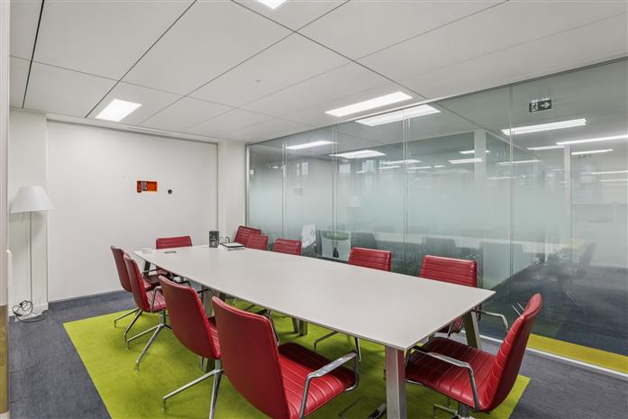 Bureau Location 75008 PARIS 20 RUE DE LA BAUME