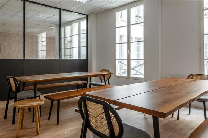 Bureau Location 75009 PARIS 39 RUE GODOT DE MAUROY