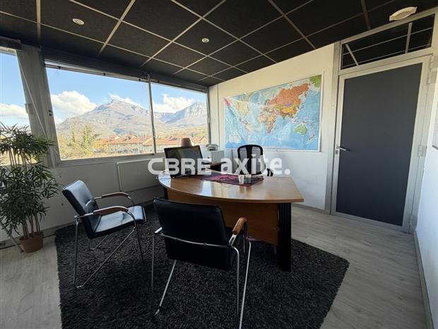 Local d'activités Vente 73000 BARBERAZ