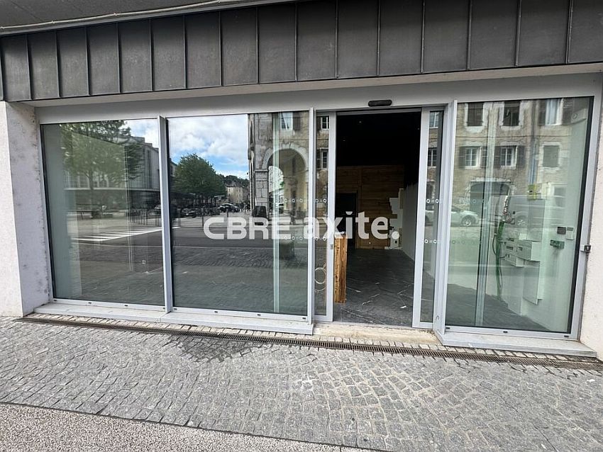 Commerce Location 73000 CHAMBERY
