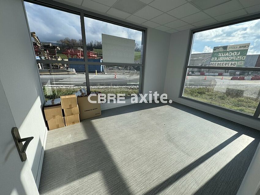 Commerce Location 73000 CHAMBERY