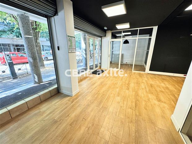 Commerce Location 73000 CHAMBERY