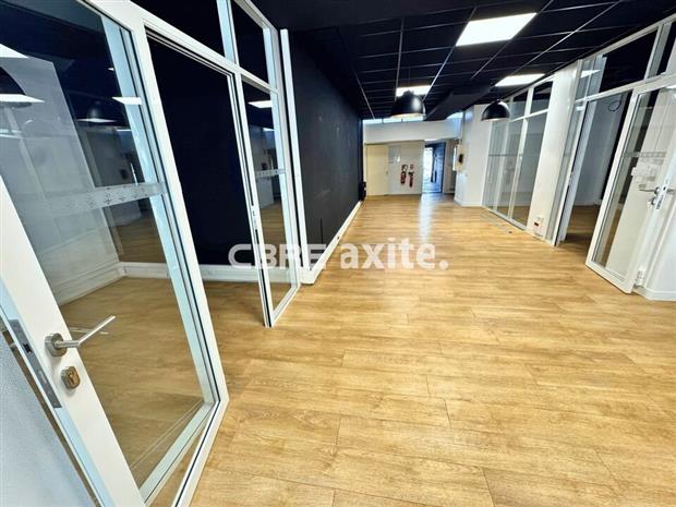 Commerce Location 73000 CHAMBERY