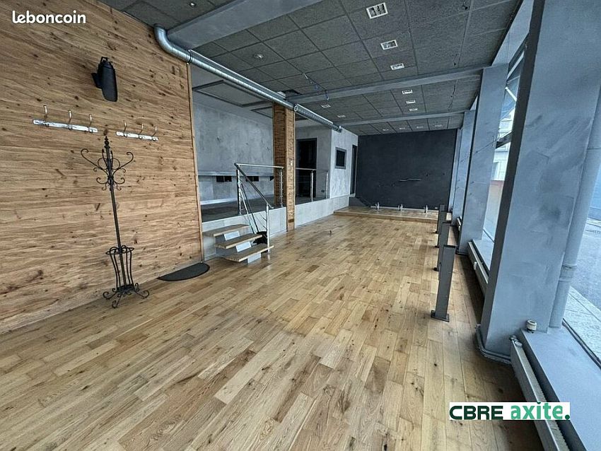 Commerce Location 73000 CHAMBERY