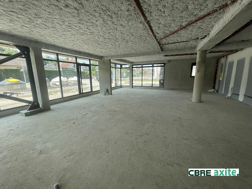 Commerce Location 73420 VIVIERS-DU-LAC