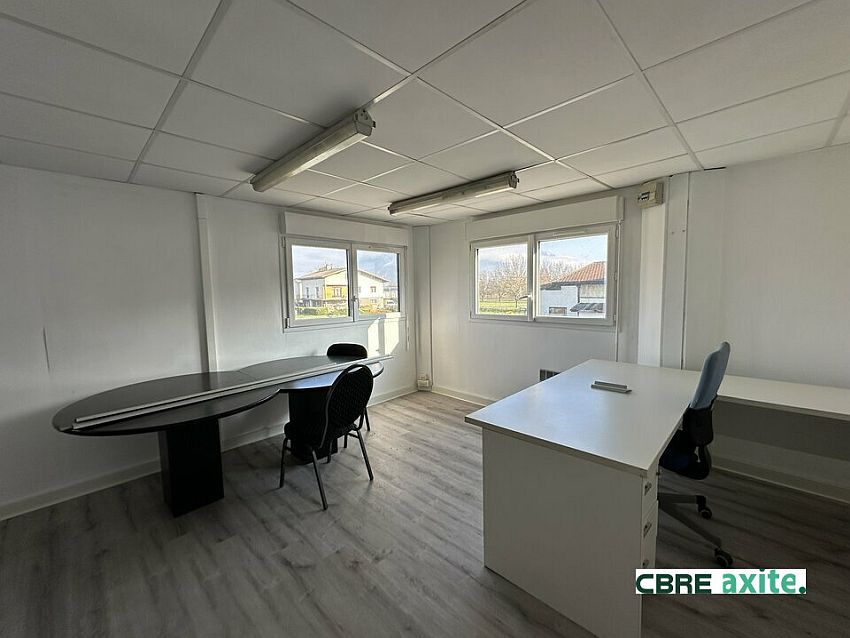 Local d'activités Location 73800 LAISSAUD