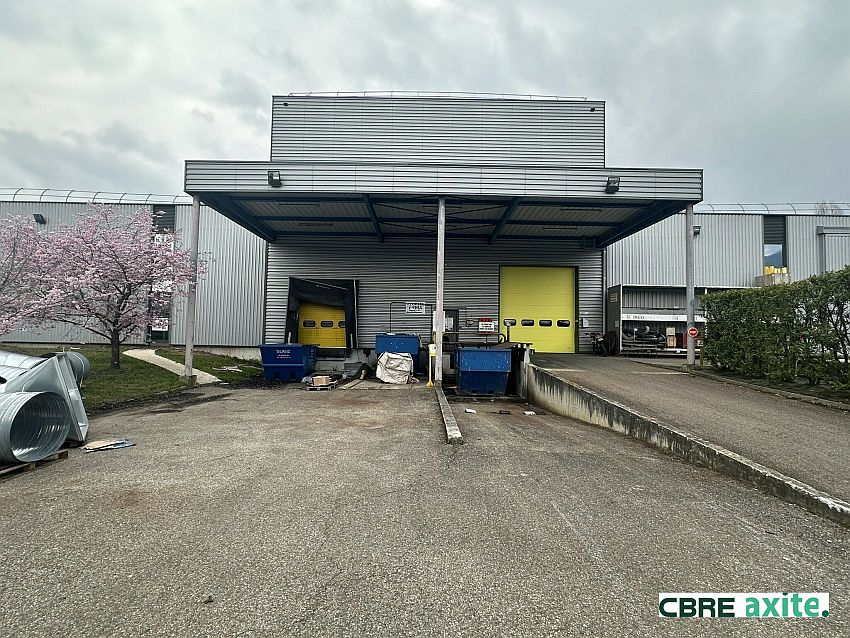 Local d'activités Location 73420 MERY