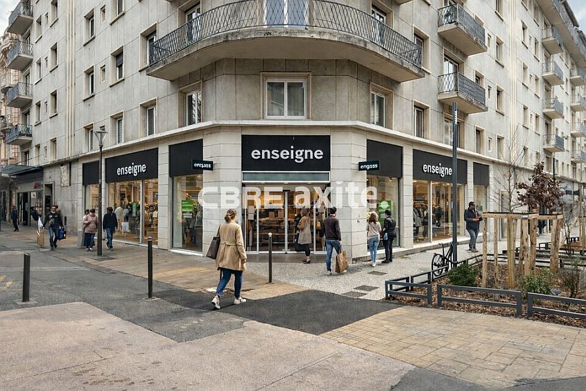 Commerce Location 73000 CHAMBERY