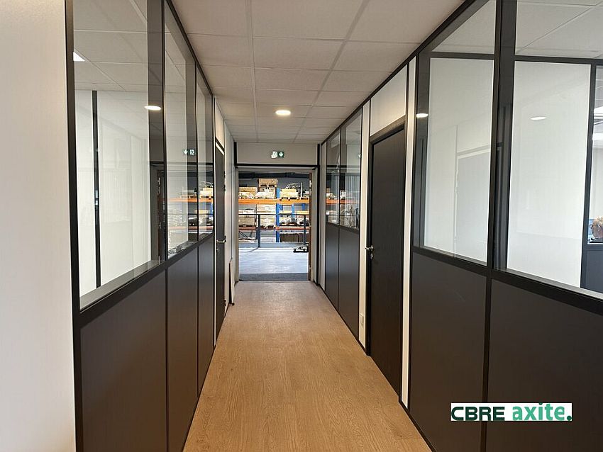 Bureau Location 73800 SAINTE HELENE DU LAC