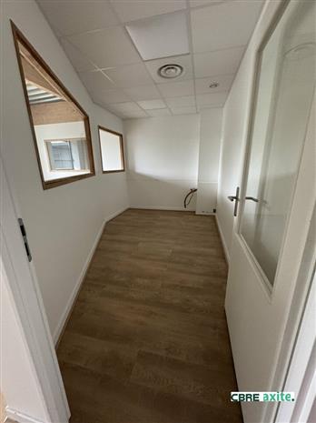 Bureau Location 73420 MERY