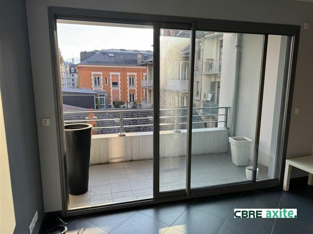 Bureau Location 73000 CHAMBERY