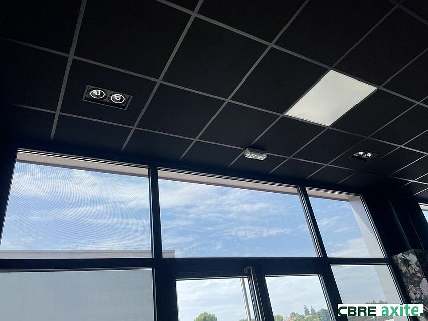 Commerce Location 73330 LE PONT DE BEAUVOISIN