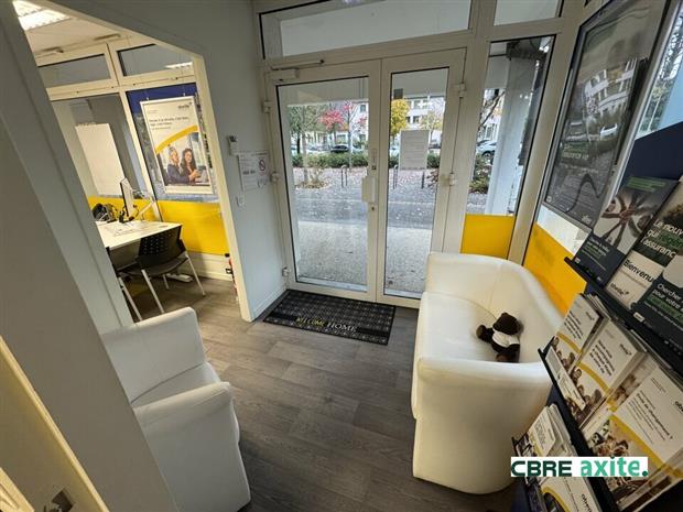 Commerce Location 73000 CHAMBERY