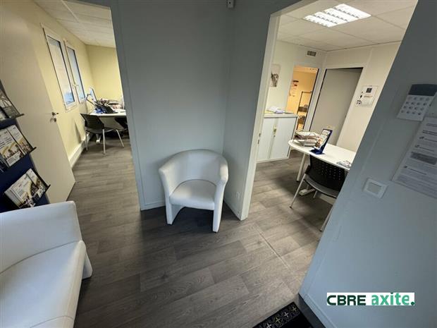 Commerce Location 73000 CHAMBERY