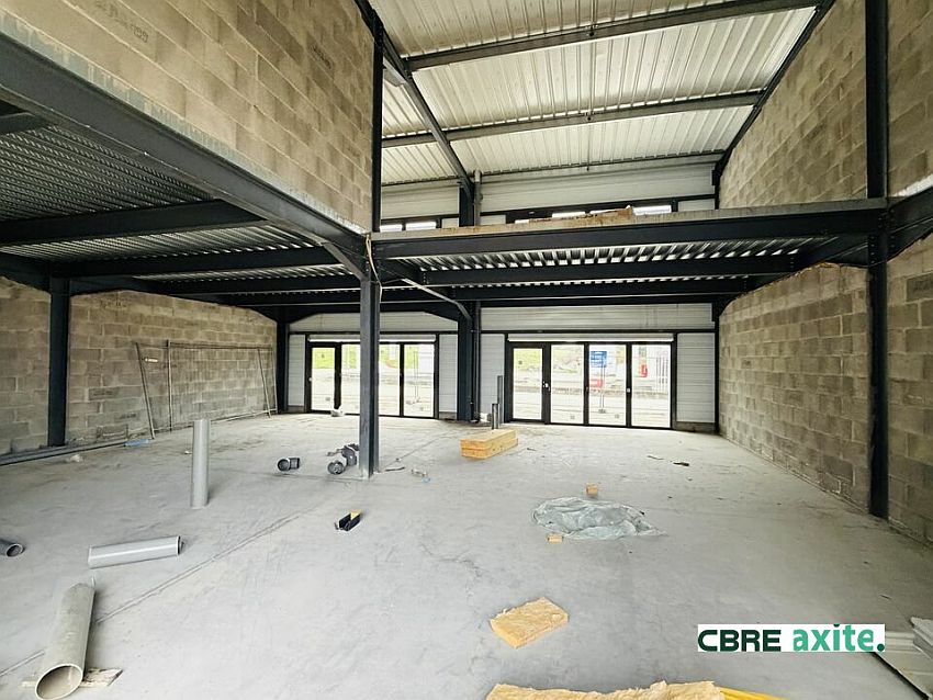 Commerce Vente 73800 LAISSAUD