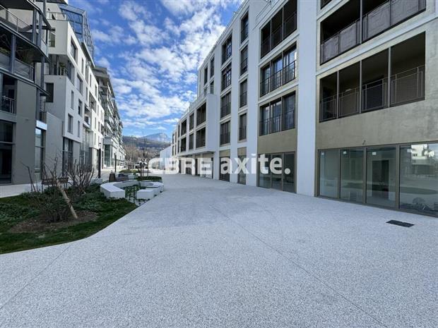 Commerce Location 73000 CHAMBÉRY