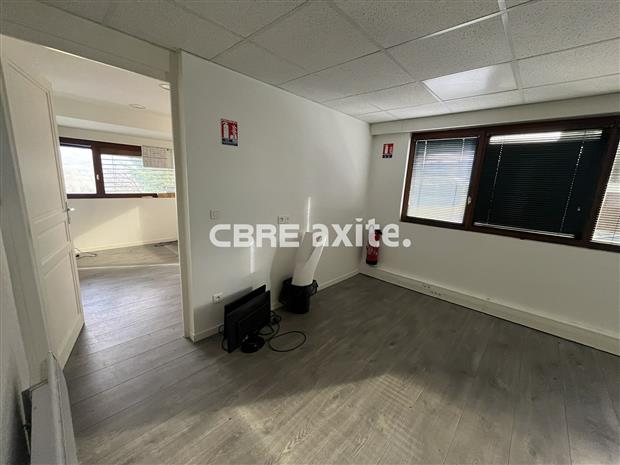 Local d'activités Location 73410 ENTRELACS