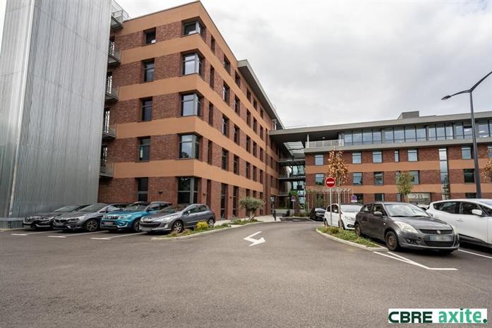 Bureau Location 73000 BASSENS