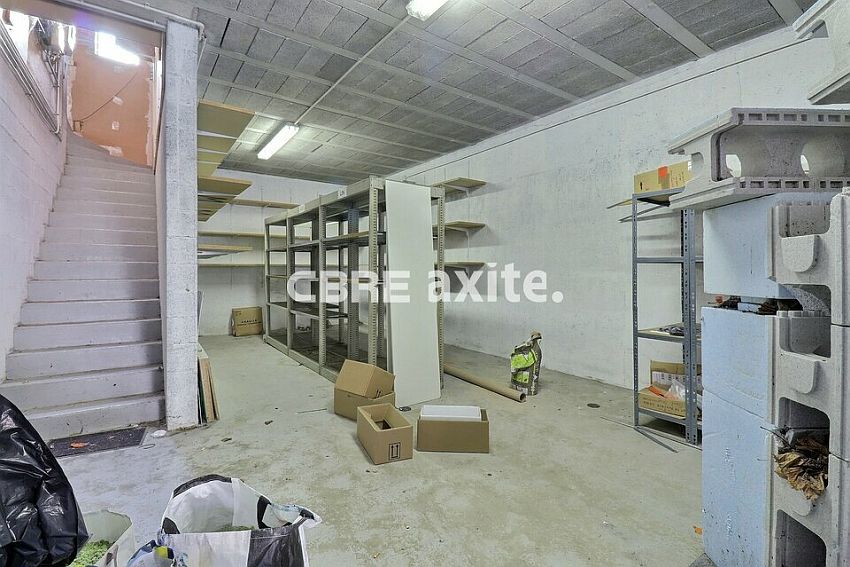 Commerce Location 73190 CHALLES LES EAUX