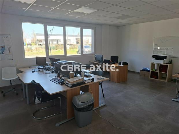 Local d'activités Location 73420 MERY