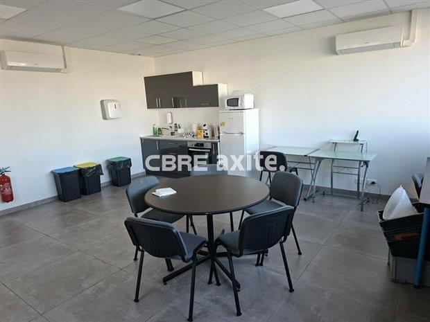 Local d'activités Location 73420 MERY