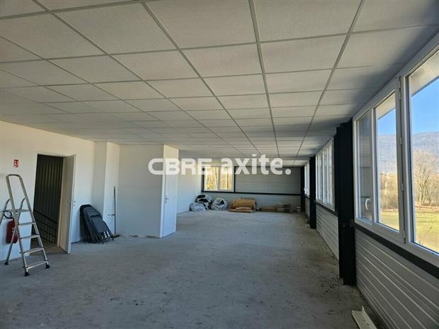 Local d'activités Location 73420 MERY