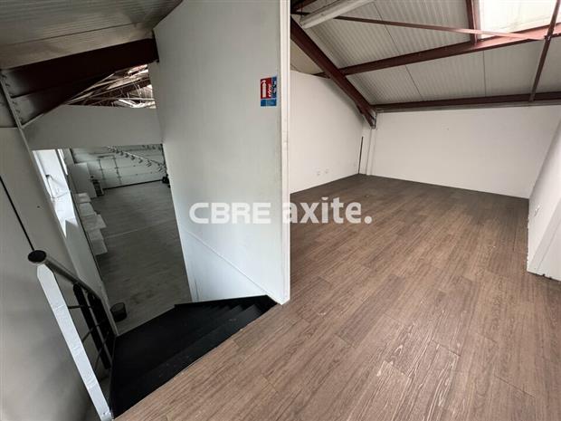 Local d'activités Location 73000 CHAMBERY