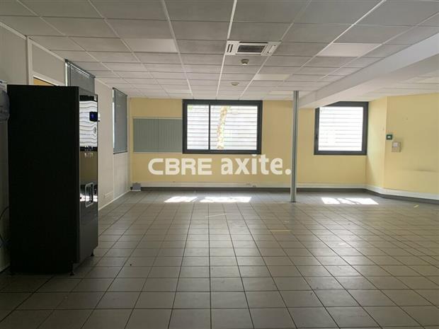 Bureau Location 73420 MERY