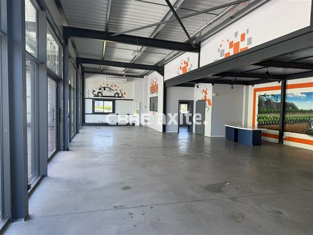 Commerce Location 73800 PORTE-DE-SAVOIE