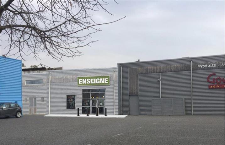 Commerce Location 73000 CHAMBERY