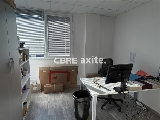 Local d'activités Location 73420 MERY