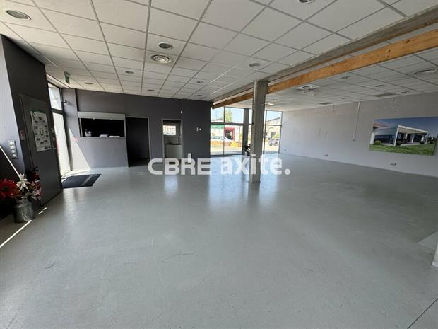 Commerce Location 73000 CHAMBERY