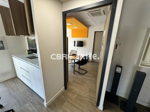 Commerce Location 73000 CHAMBERY