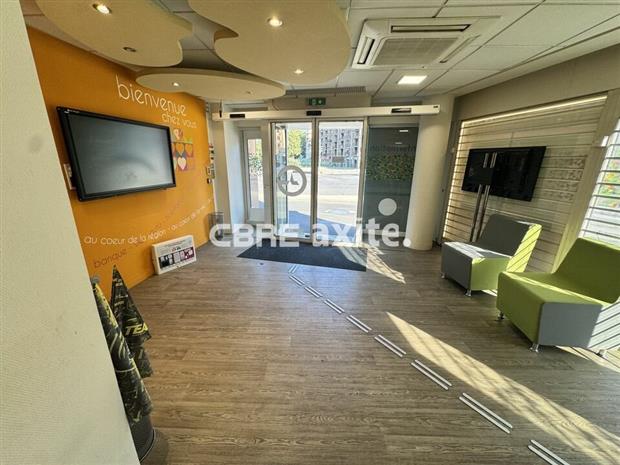 Commerce Location 73000 CHAMBERY